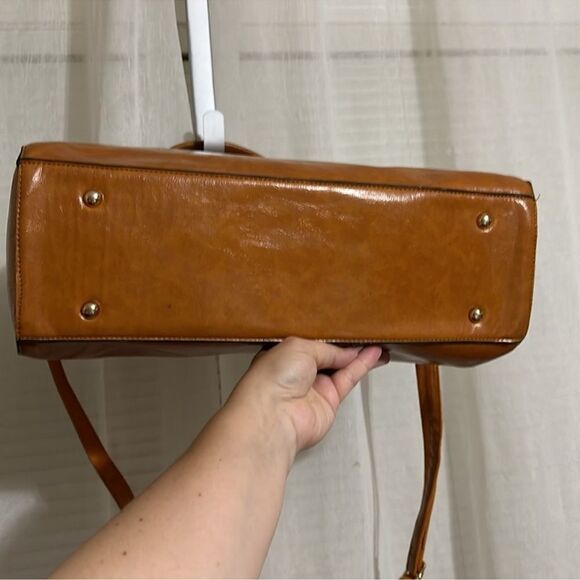 Badgley Mischka Julia Weekender Vegan Leather Camel Large Travel Tote Bag - Picture 8 of 16